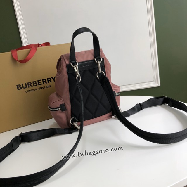 Burberry專門店新款小號軍旅背包 巴寶莉尼龍布女士雙肩背包 yxb1247